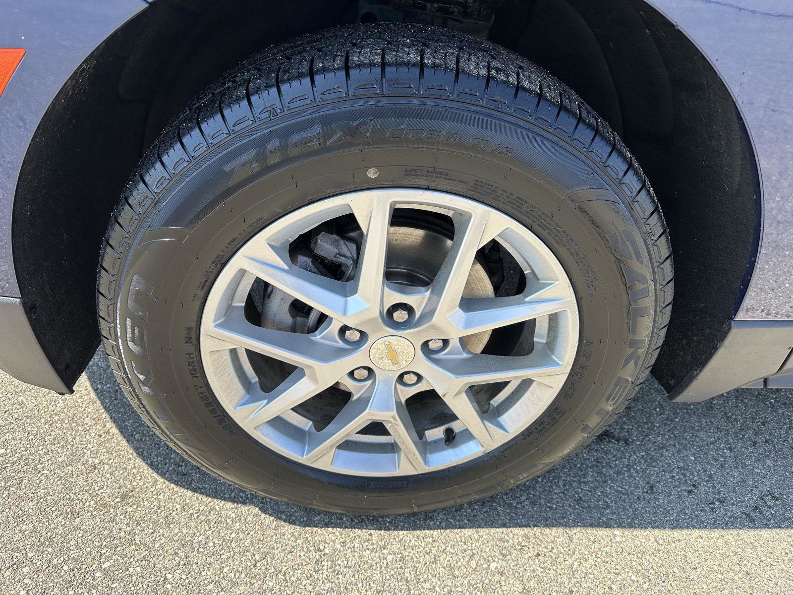Used 2022 Chevrolet Equinox LS AWD/4WD image 13