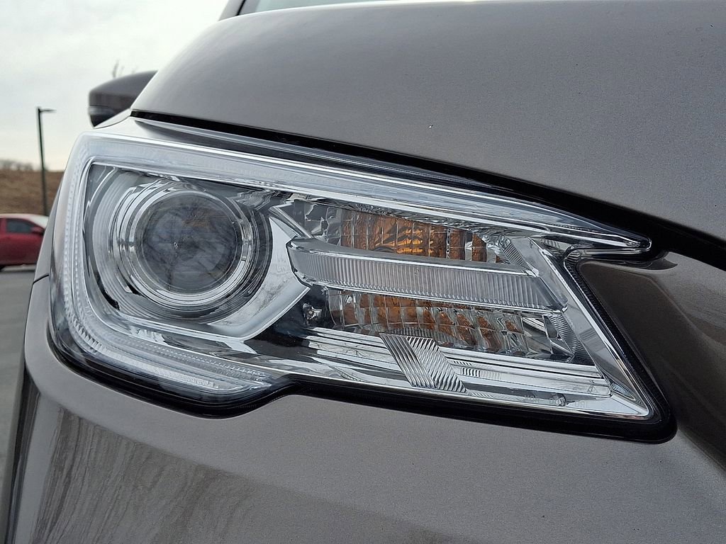 Used 2021 Subaru Ascent Limited w/ Technology Package image 12