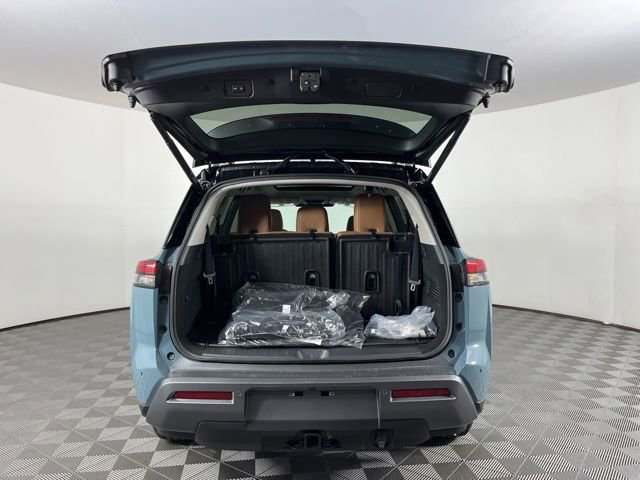 New 2026 Nissan Pathfinder Platinum FWD image 50