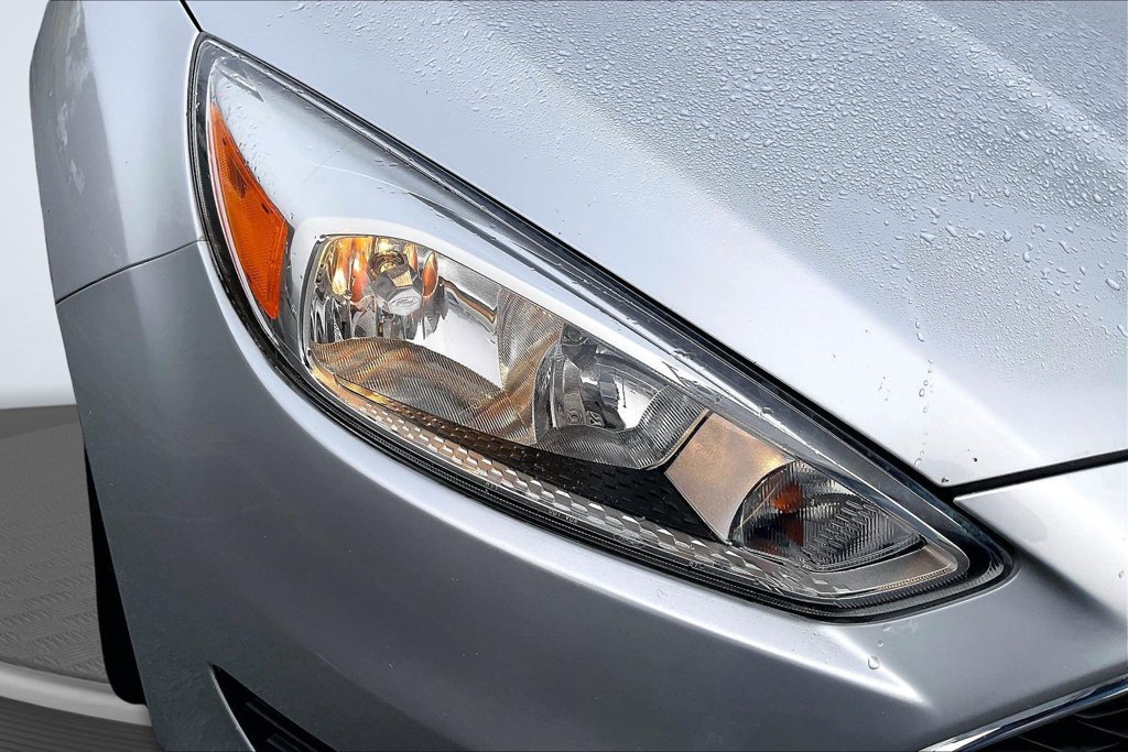 Used 2018 Ford Focus SE FWD image 32