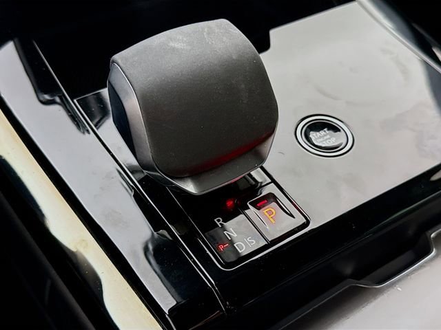 Certified 2024 Land Rover Range Rover Sport SE image 19