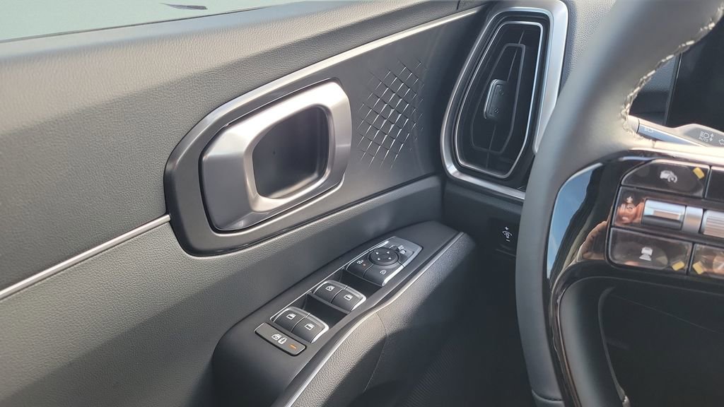 New 2026 Kia Sorento LX FWD image 30