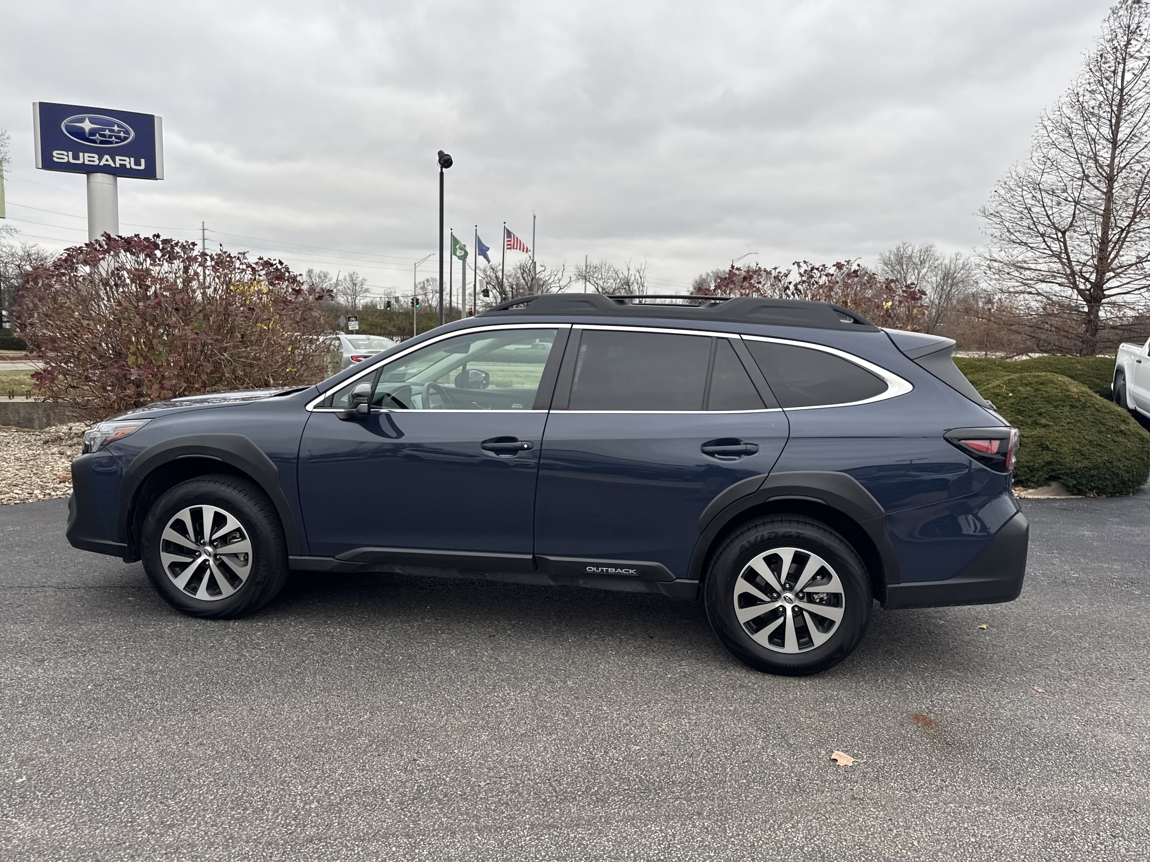 Certified 2025 Subaru Outback Premium w/ Popular Package #1A image 13