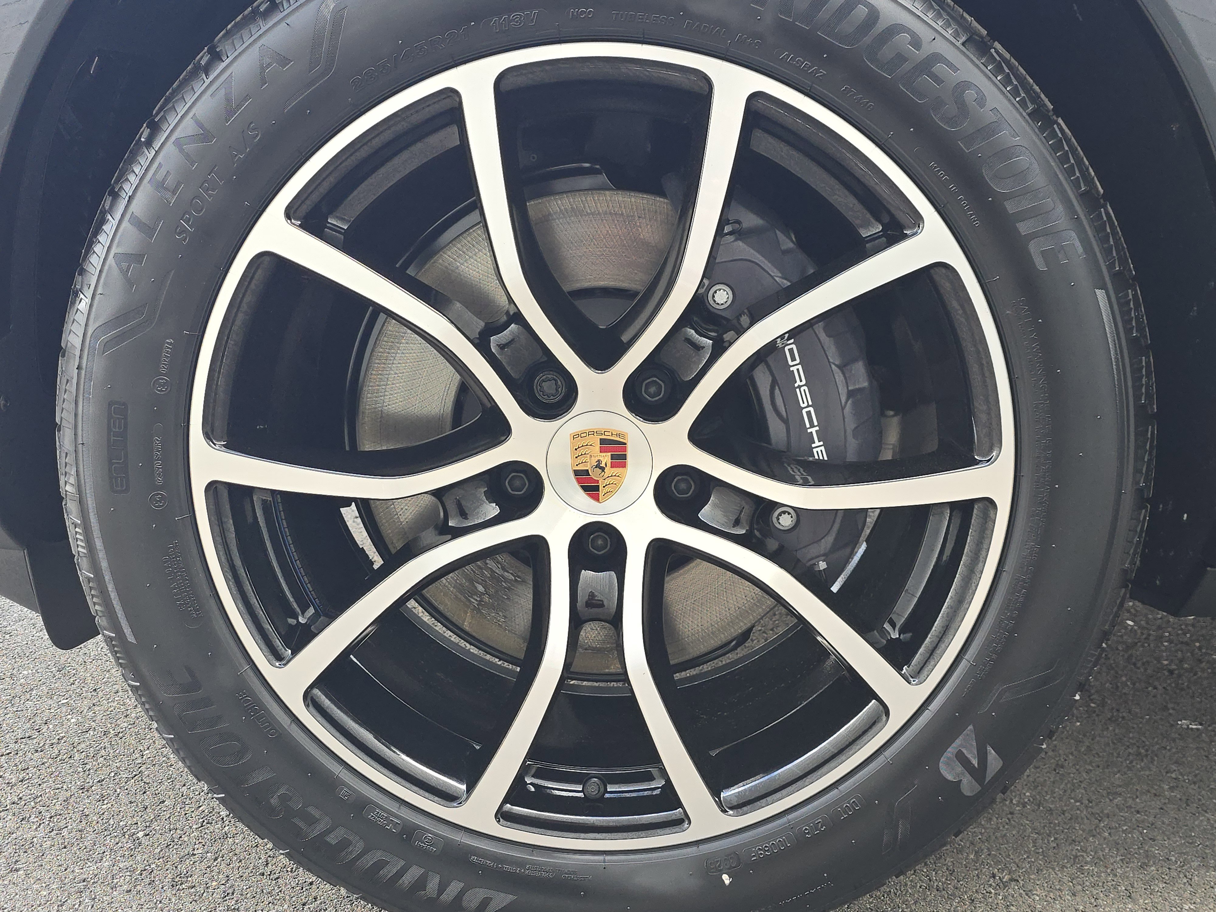 New 2026 Porsche Cayenne Coupe image 30