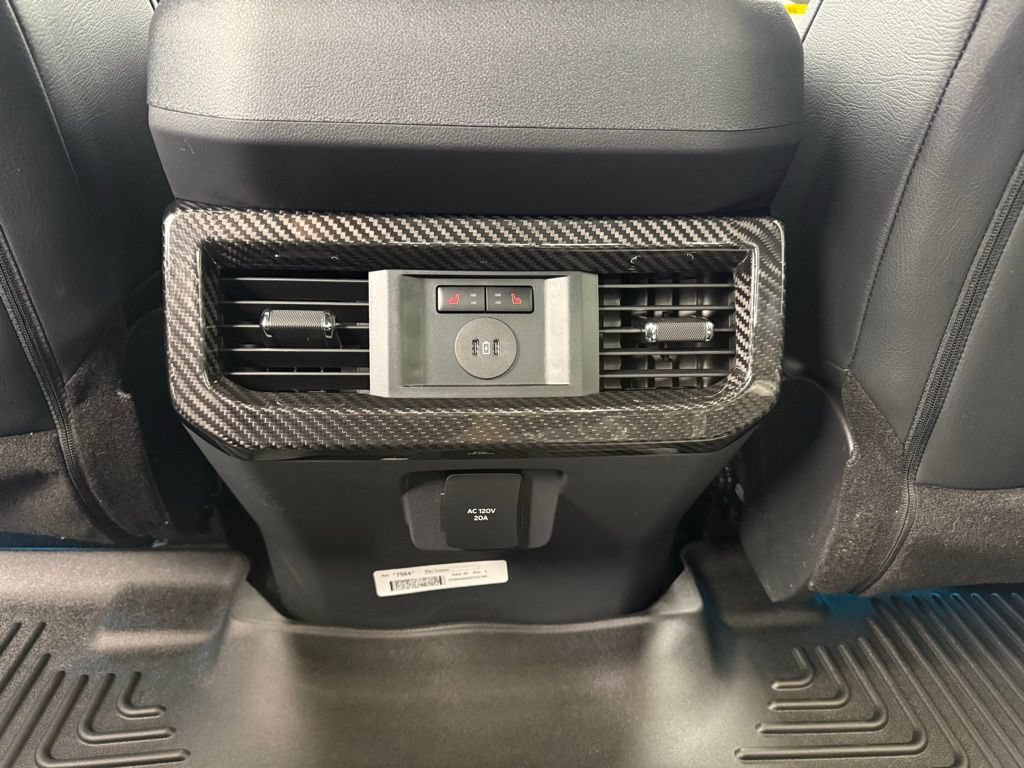 New 2026 Ford F250 Lariat w/ Black Appearance Package AWD/4WD image 46