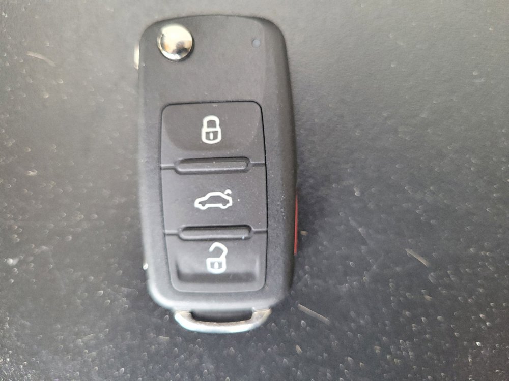Used 2016 Volkswagen Tiguan S FWD image 32