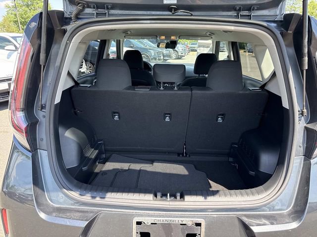 Used 2024 Kia Soul LX w/ Option Group 015 FWD image 12