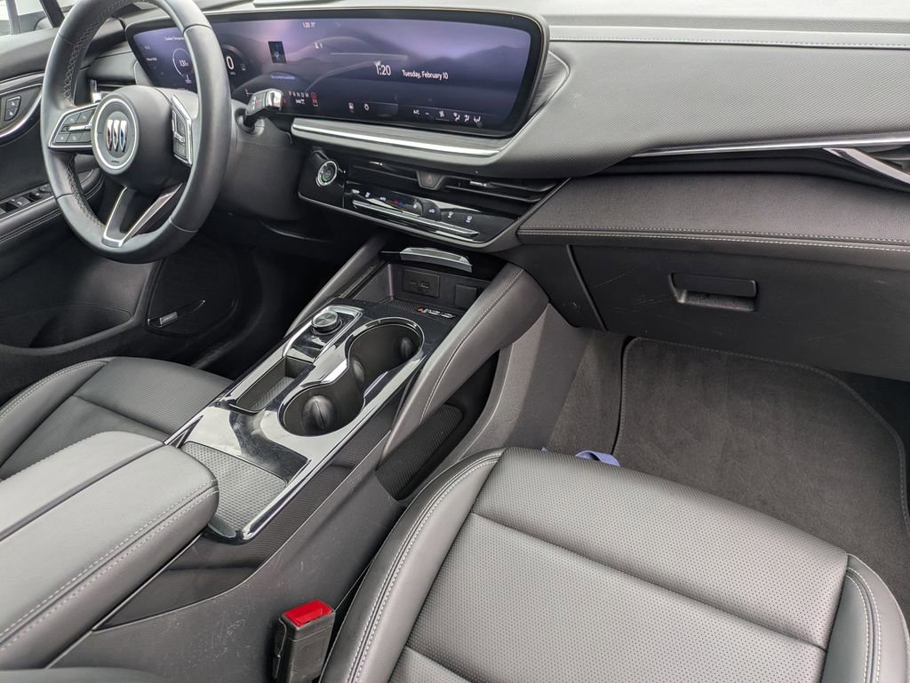 Used 2025 Buick Envision Preferred image 33