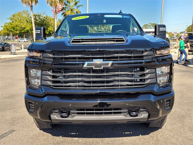 Used 2025 Chevrolet Silverado 2500 Custom w/ Custom Value Package image 9