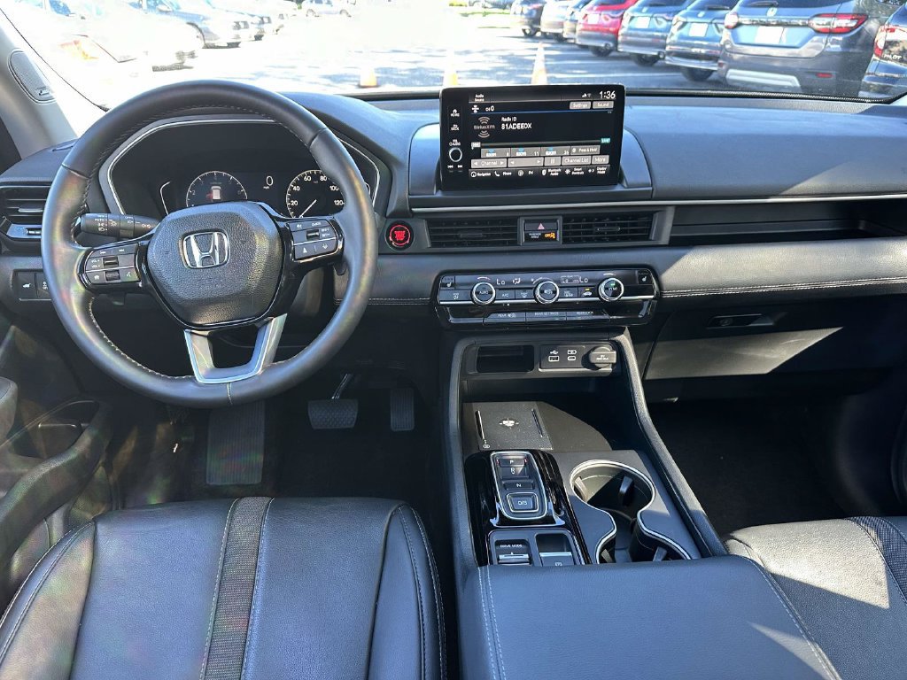 Certified 2023 Honda Pilot Touring image 11