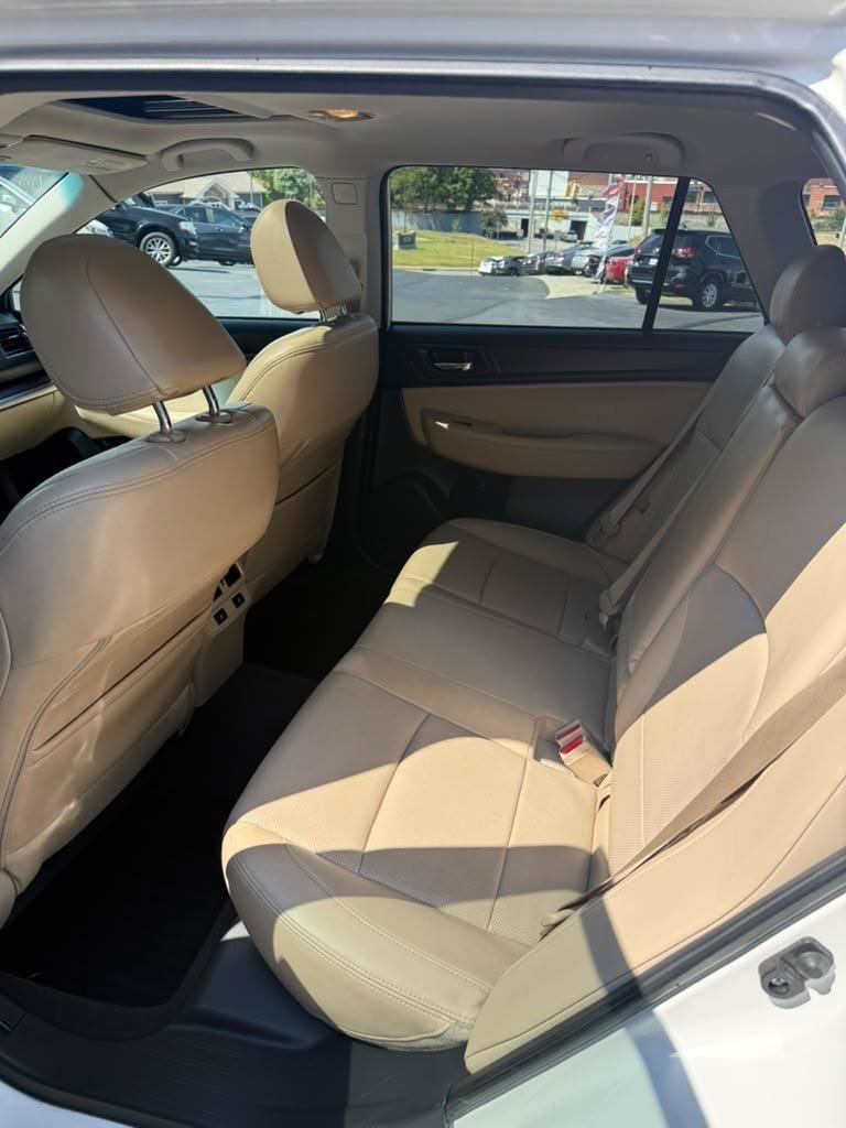 Used 2015 Subaru Outback 2.5i Limited AWD/4WD image 26