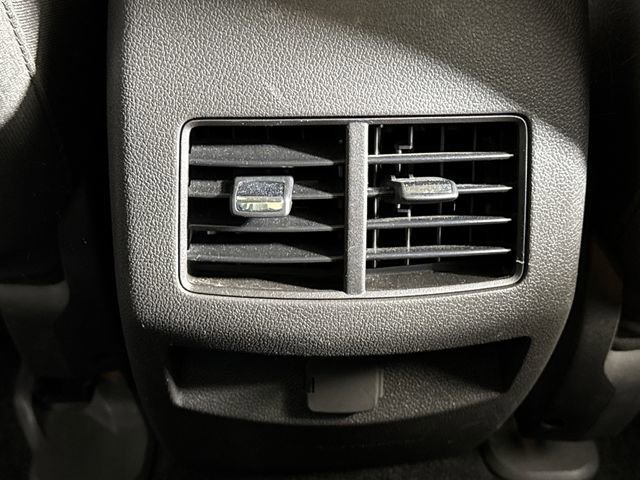 Used 2014 Ford Edge SE w/ Equipment Group 101A AWD/4WD image 36