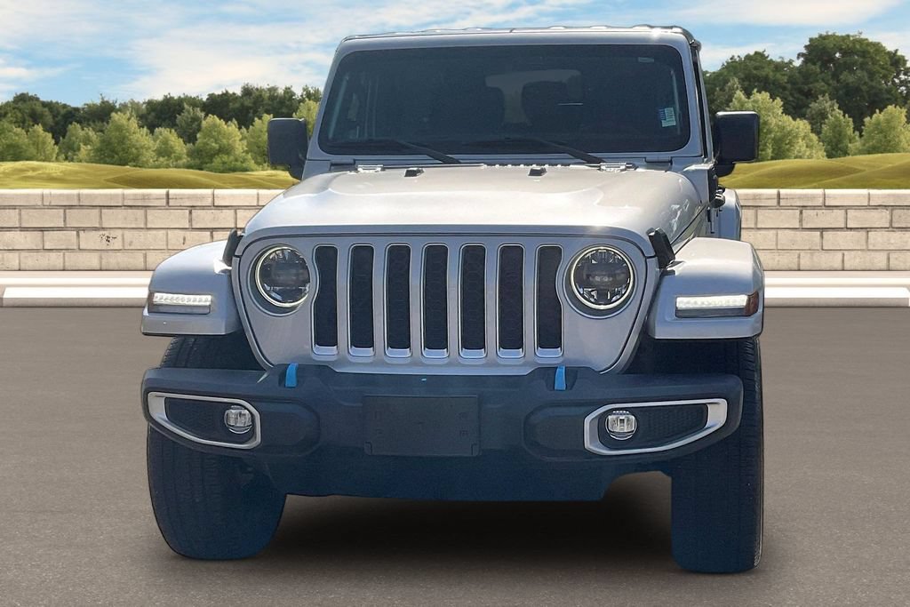 Used 2023 Jeep Wrangler Unlimited Sahara AWD/4WD image 3