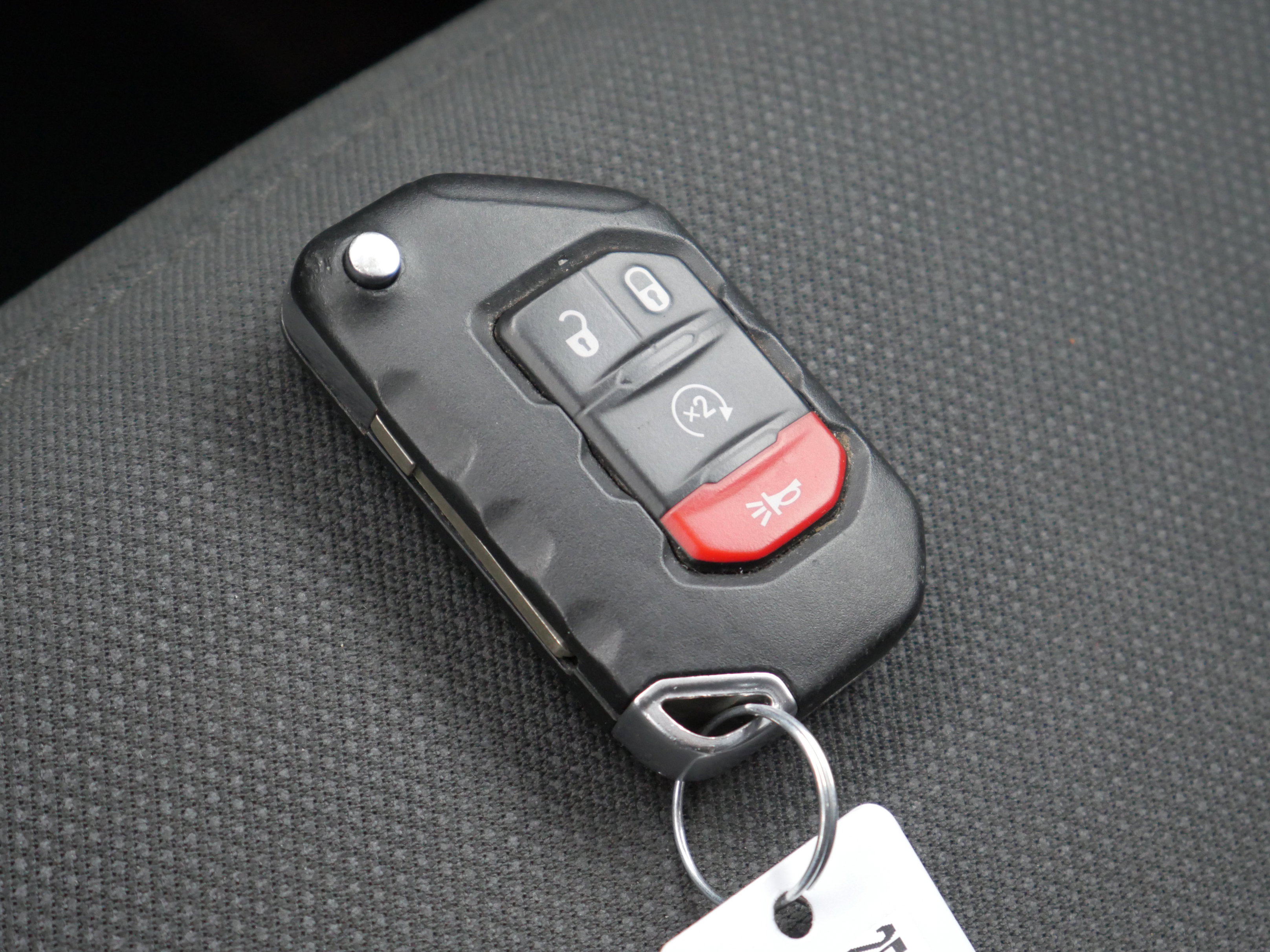 Used 2020 Jeep Wrangler Unlimited Sahara w/ Uconnect 4C Nav & Sound Group image 34