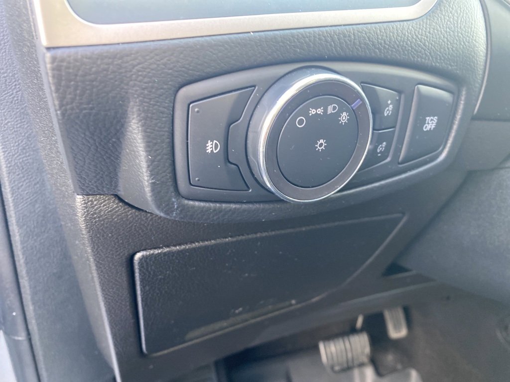 Used 2019 Ford Edge SEL w/ Equipment Group 201A image 7