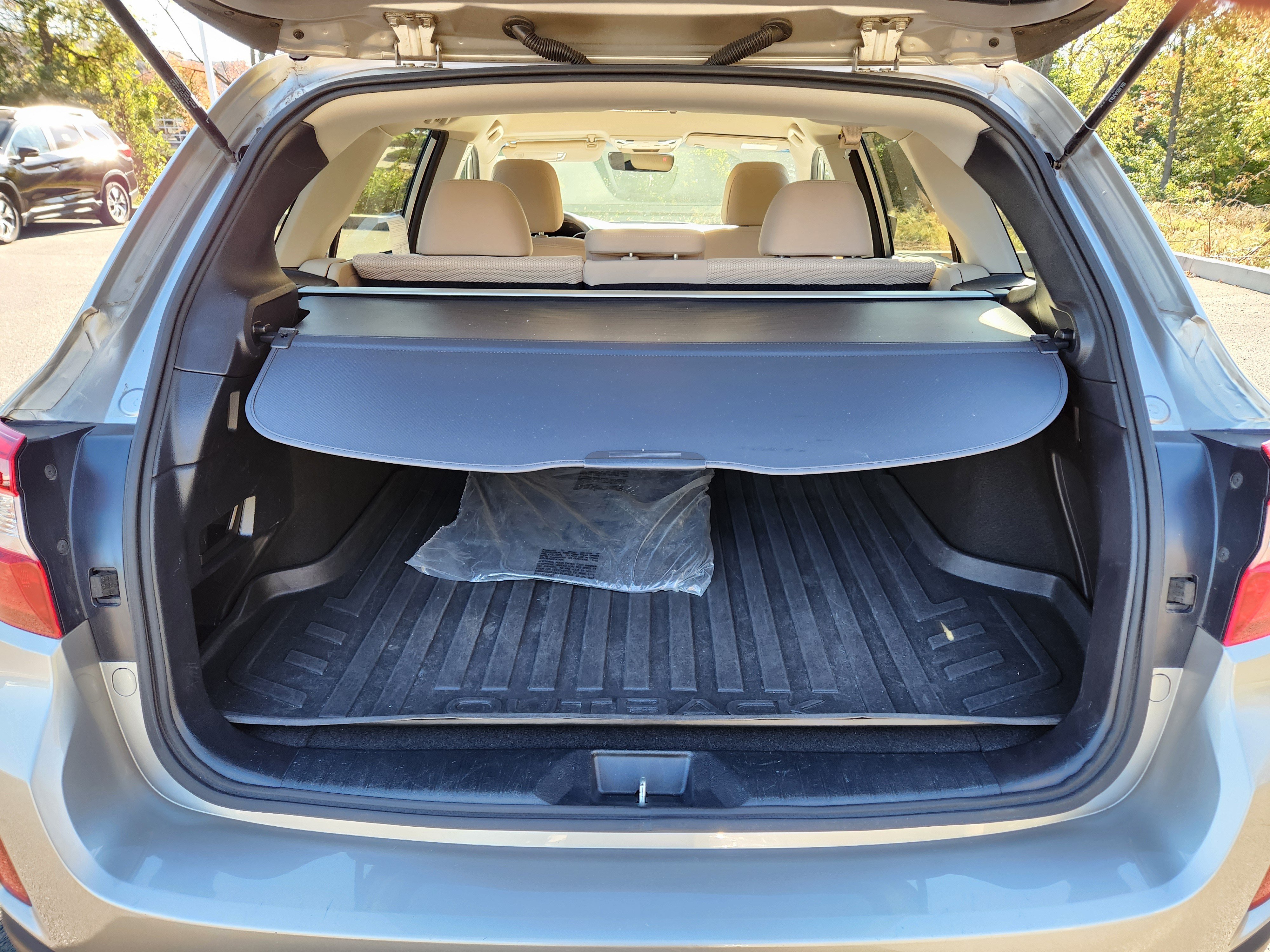 Used 2017 Subaru Outback 2.5i Premium AWD/4WD image 8