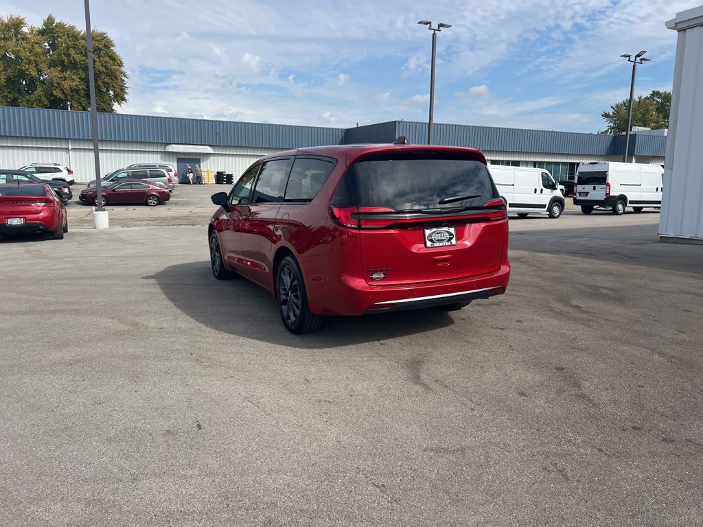 New 2026 Chrysler Pacifica Select image 41