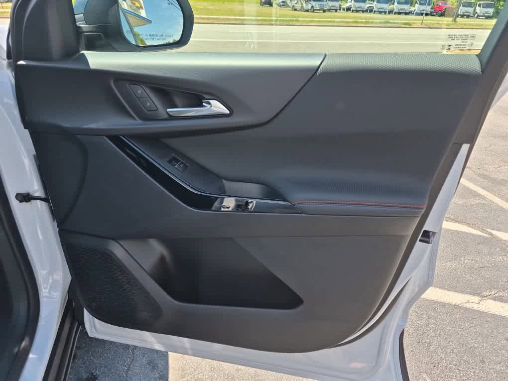 New 2026 Chevrolet Equinox RS w/ Convenience Package III FWD image 40