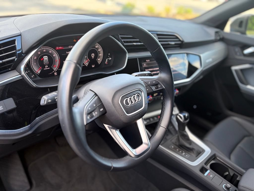Used 2024 Audi Q3 2.0T Premium Plus w/ Premium Plus Package AWD/4WD image 20