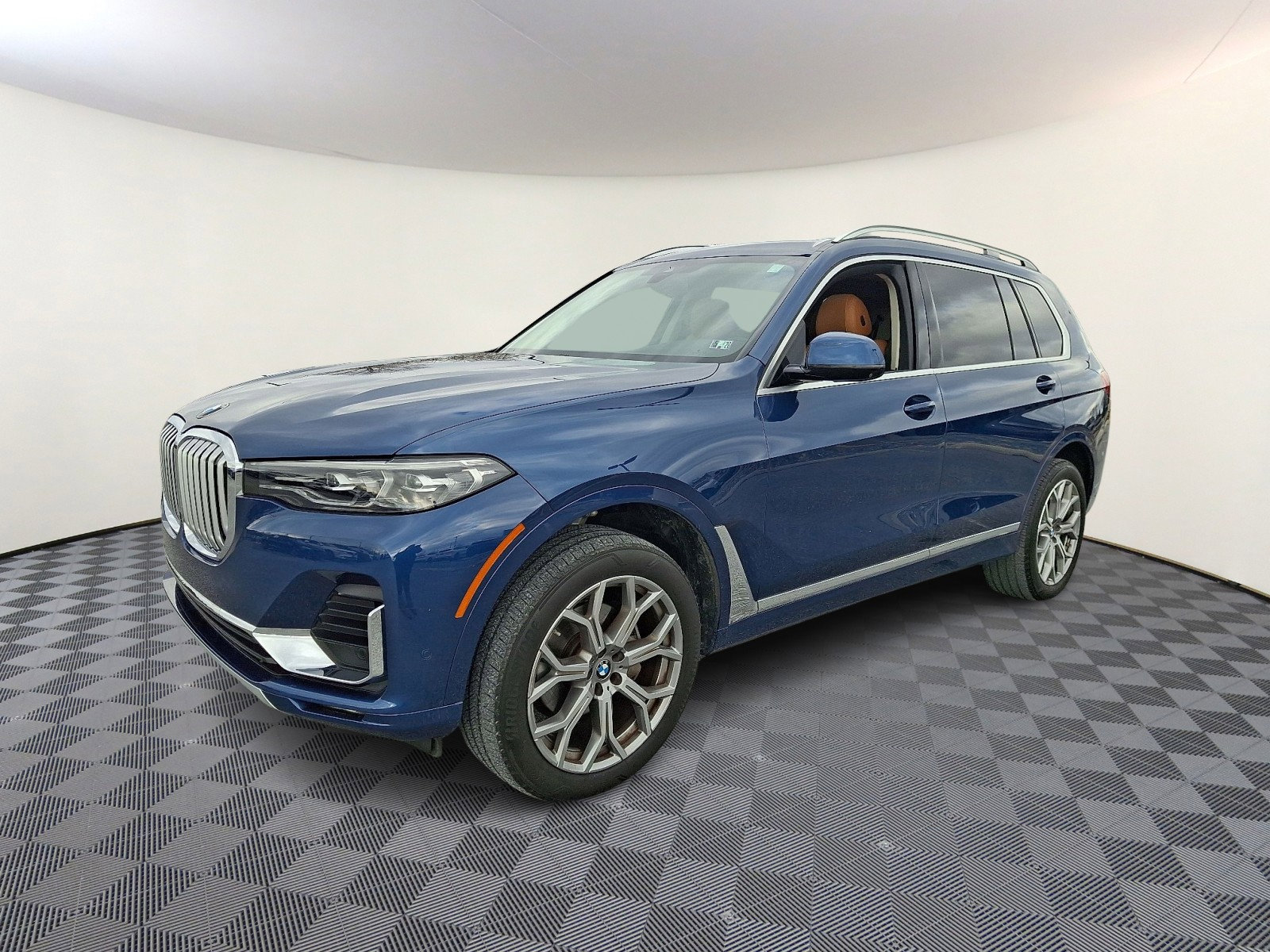 Used 2021 BMW X7 xDrive40i w/ Premium Package image 1