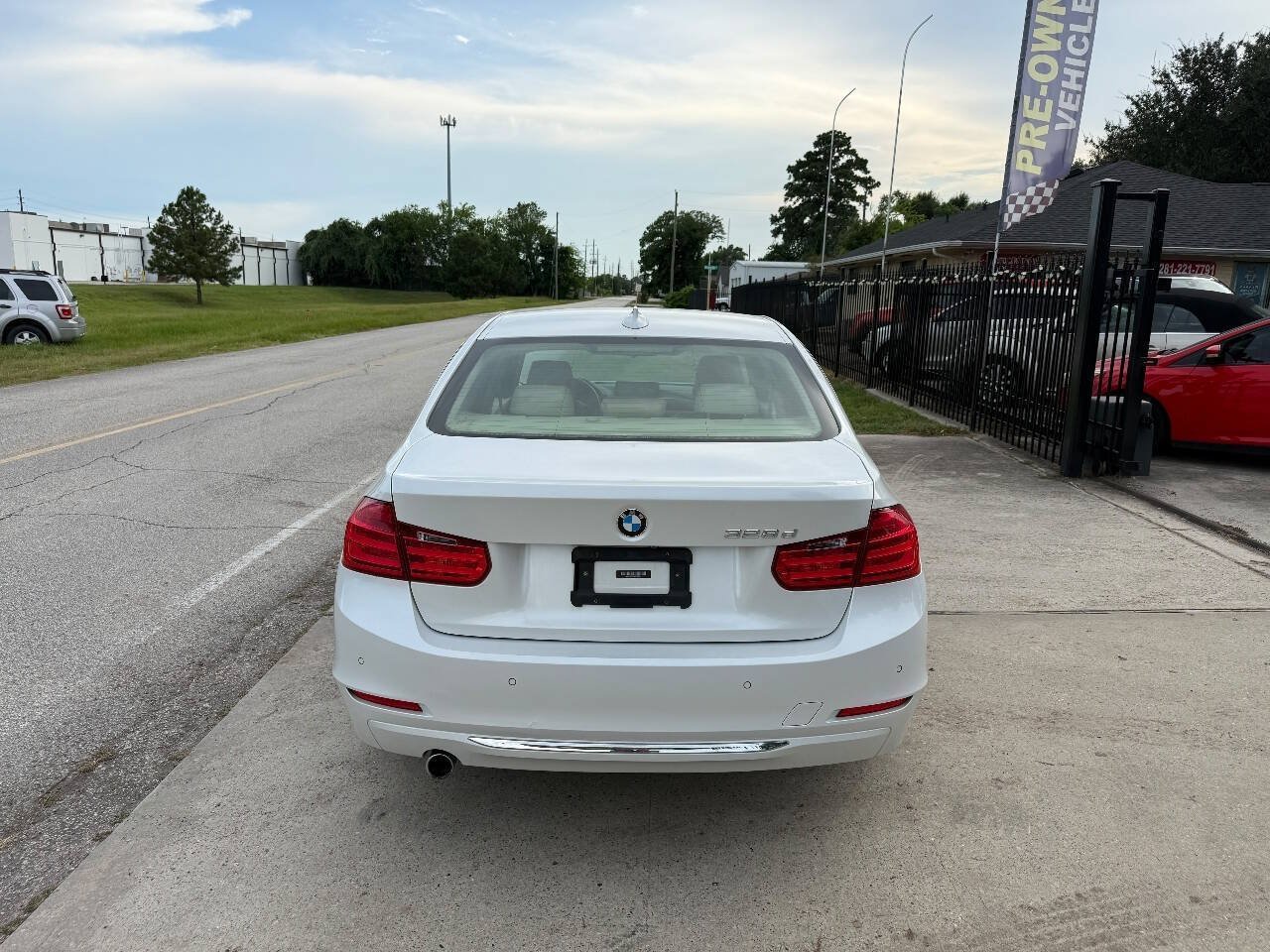 Used 2015 BMW 328d Sedan RWD image 7