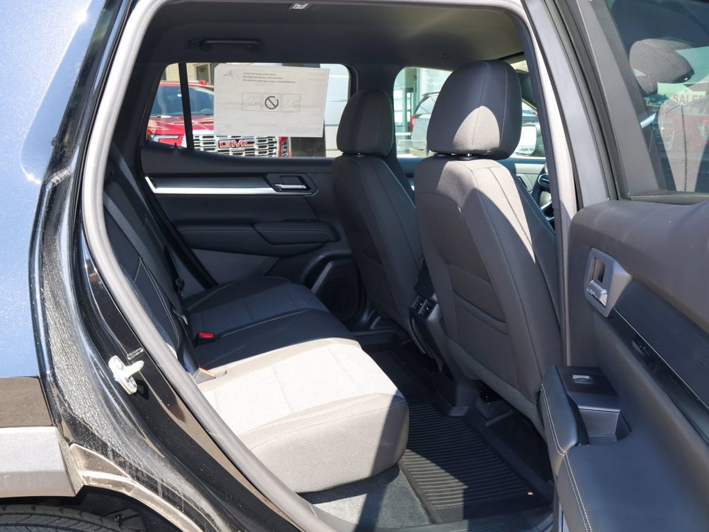 New 2027 GMC Terrain Elevation w/ LPO, Floor Liner Package FWD image 32