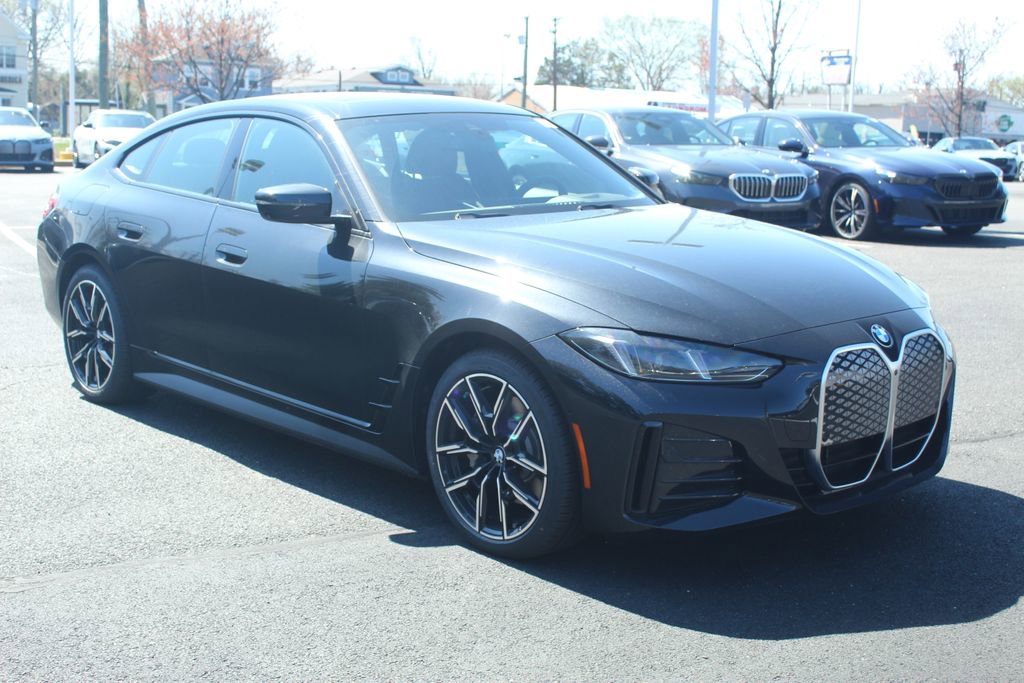 New 2026 BMW i4 xDrive40i w/ M Sport Package AWD/4WD image 1