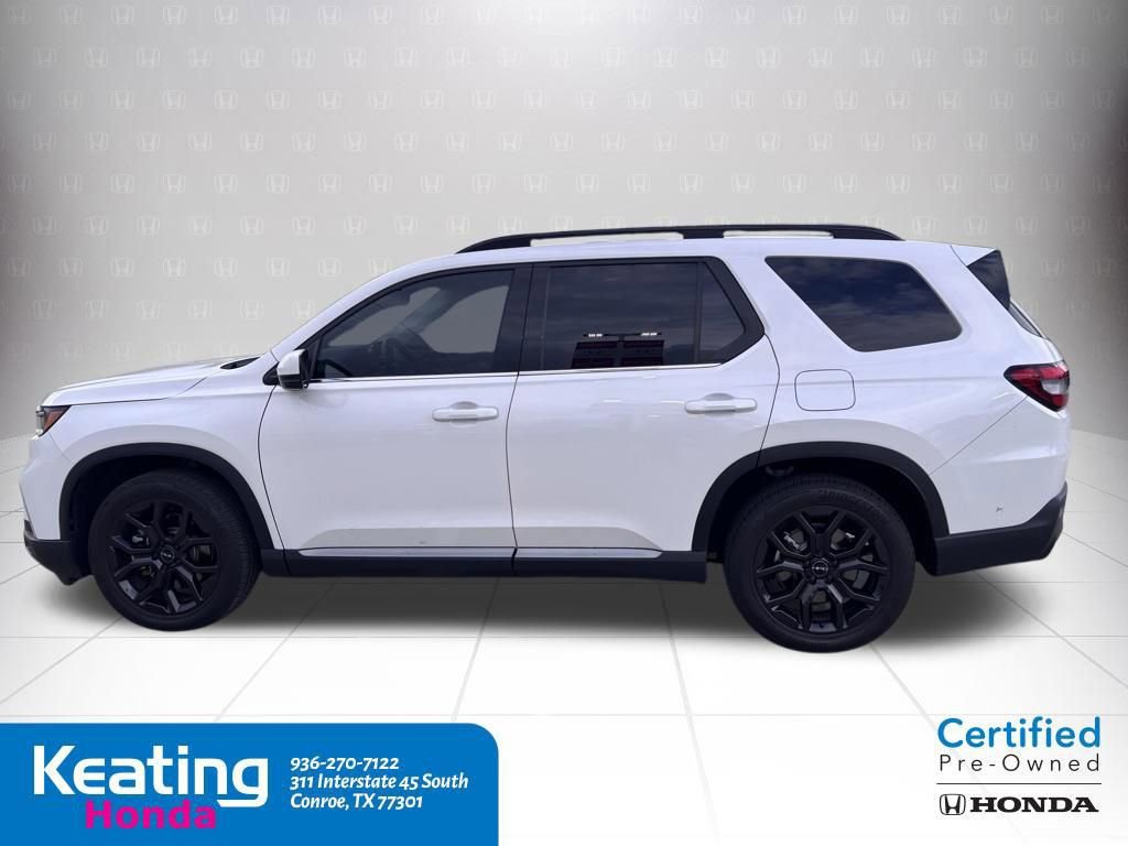 Used 2025 Honda Pilot Touring image 10