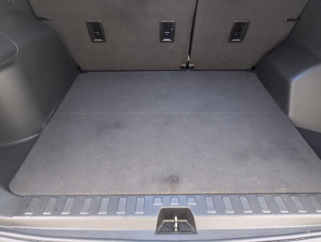 Used 2021 Chevrolet Equinox LS w/ LS Convenience Package FWD image 30