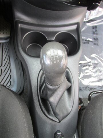 Used 2013 Nissan Versa S FWD image 12