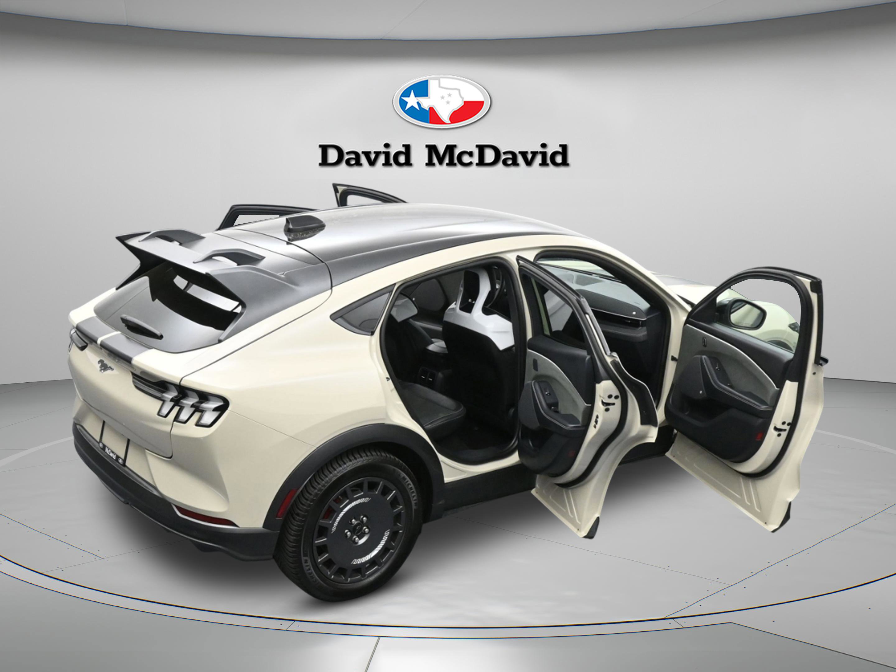 Used 2025 Ford Mustang Mach-E GT image 18