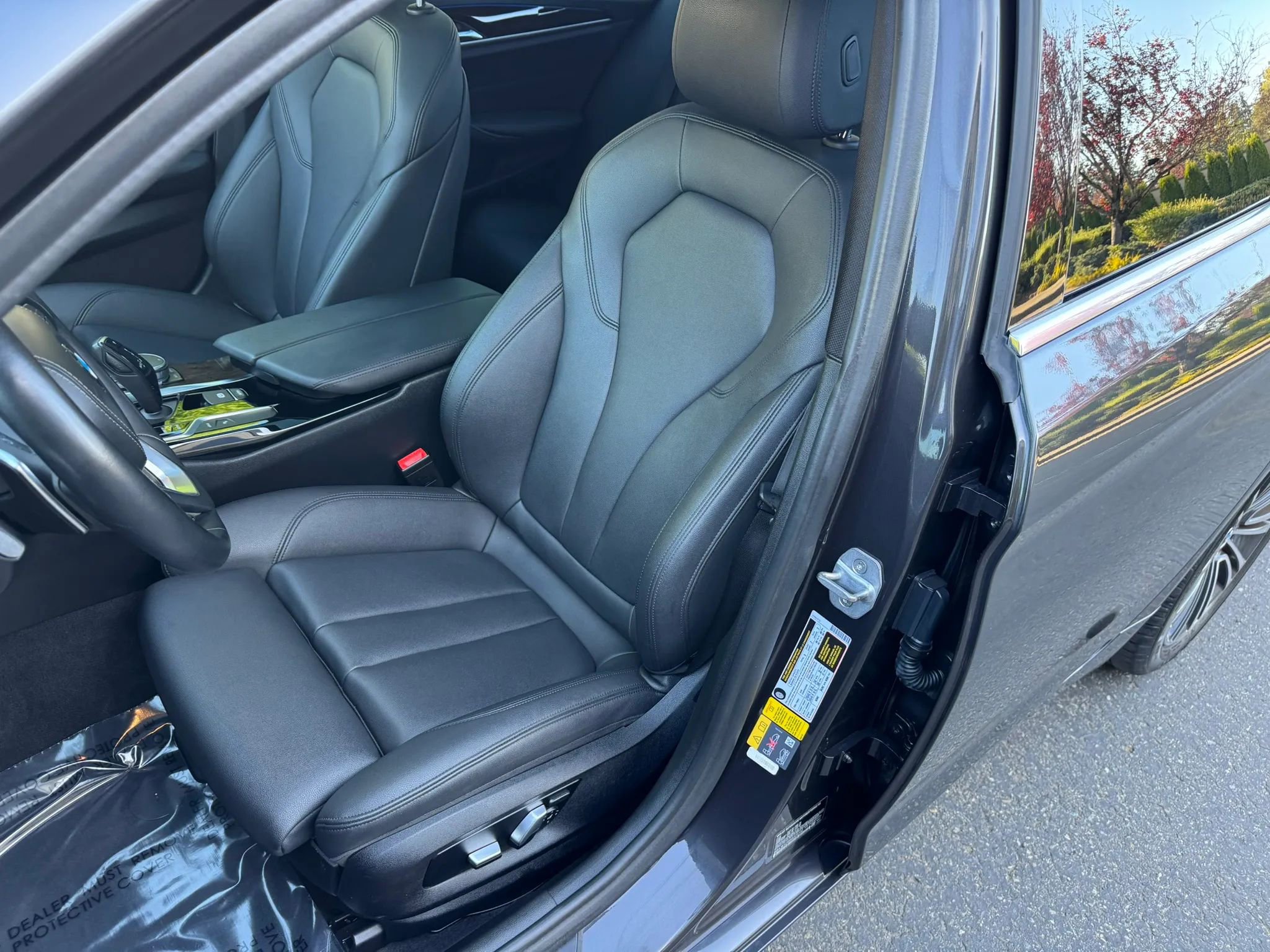 Used 2019 BMW 530e xDrive AWD/4WD image 22