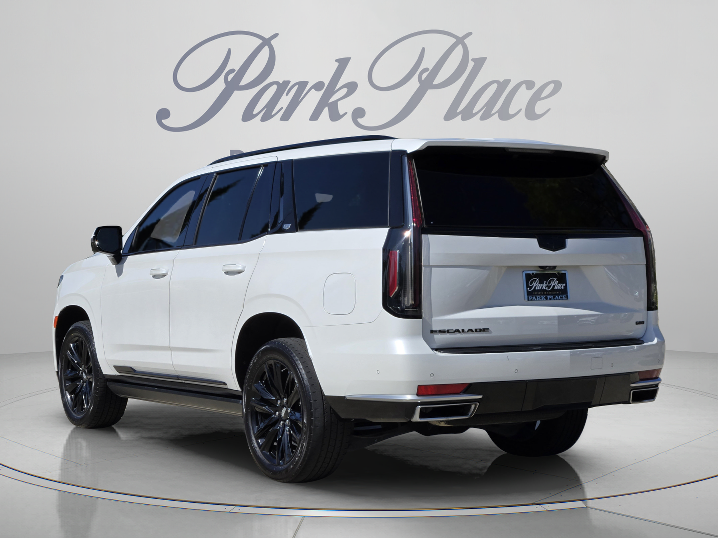 Used 2023 Cadillac Escalade Sport Platinum w/ LPO, Floor Liner Package AWD/4WD image 3