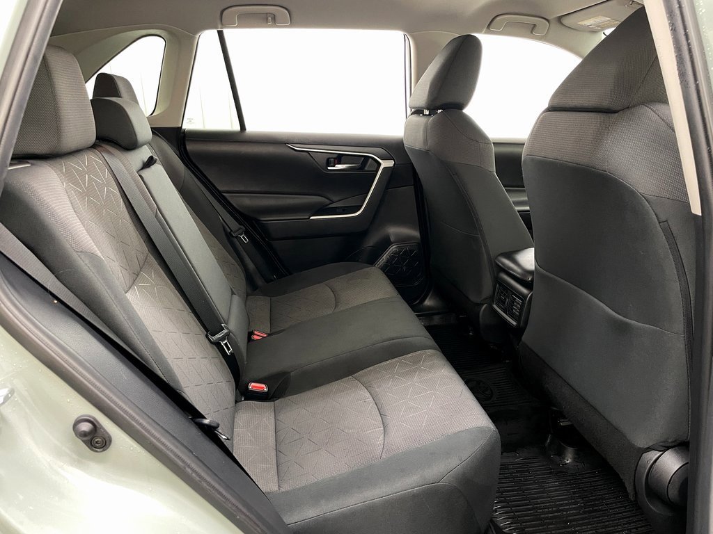 Used 2020 Toyota RAV4 XLE w/ All Weather Liner Package image 39