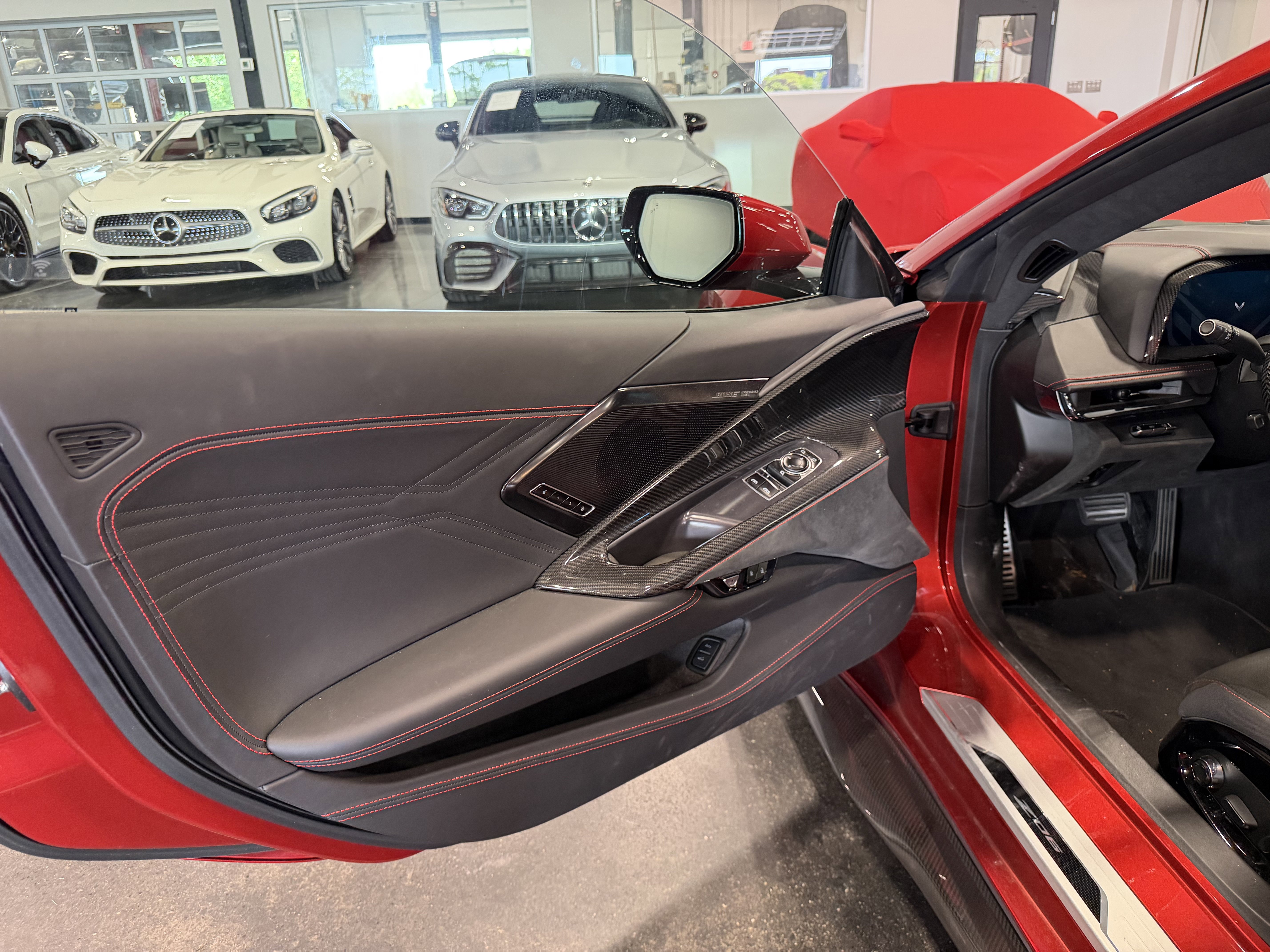 Used 2024 Chevrolet Corvette Z06 w/ Z07 Performance Package RWD image 8
