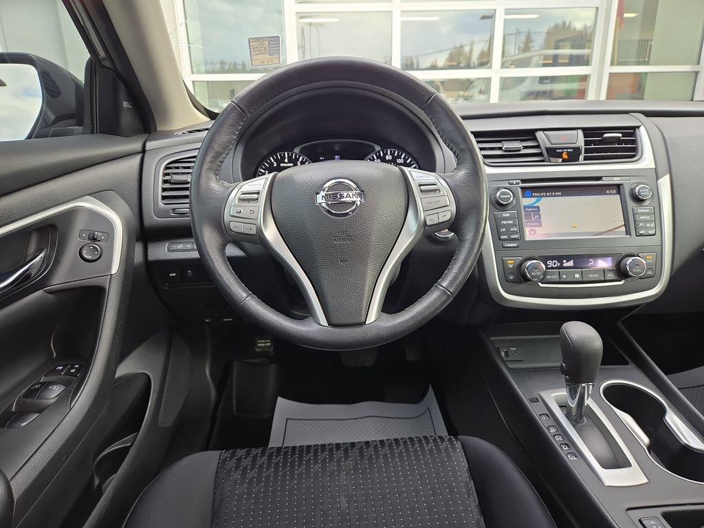 Used 2016 Nissan Altima 2.5 SV w/ Convenience Package image 19