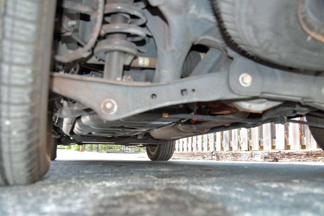 Used 2009 Lincoln Navigator L Base 4x2 4dr SUV image 7