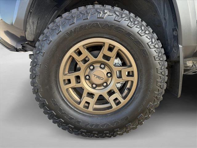 Used 2021 Toyota Tacoma TRD Off-Road w/ Technology Package image 23