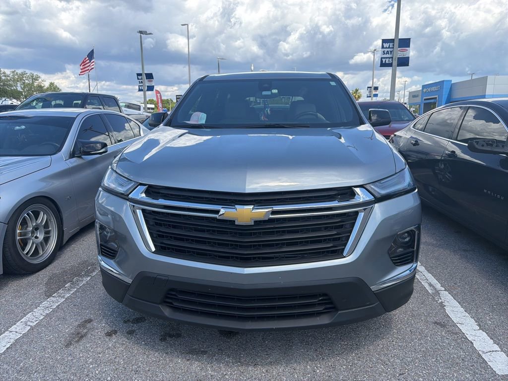 Used 2023 Chevrolet Traverse LS FWD image 12