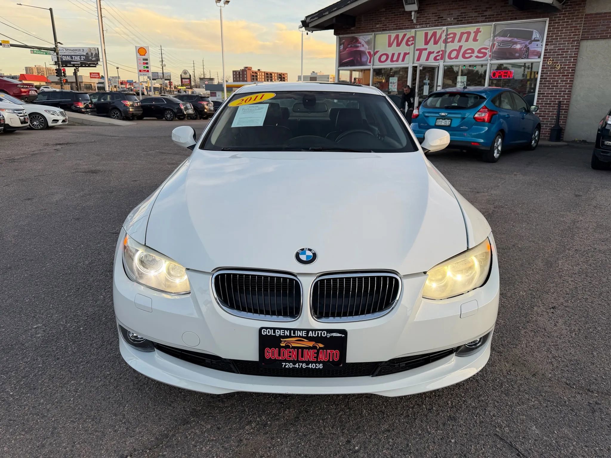 Used 2011 BMW 328i xDrive Coupe image 3