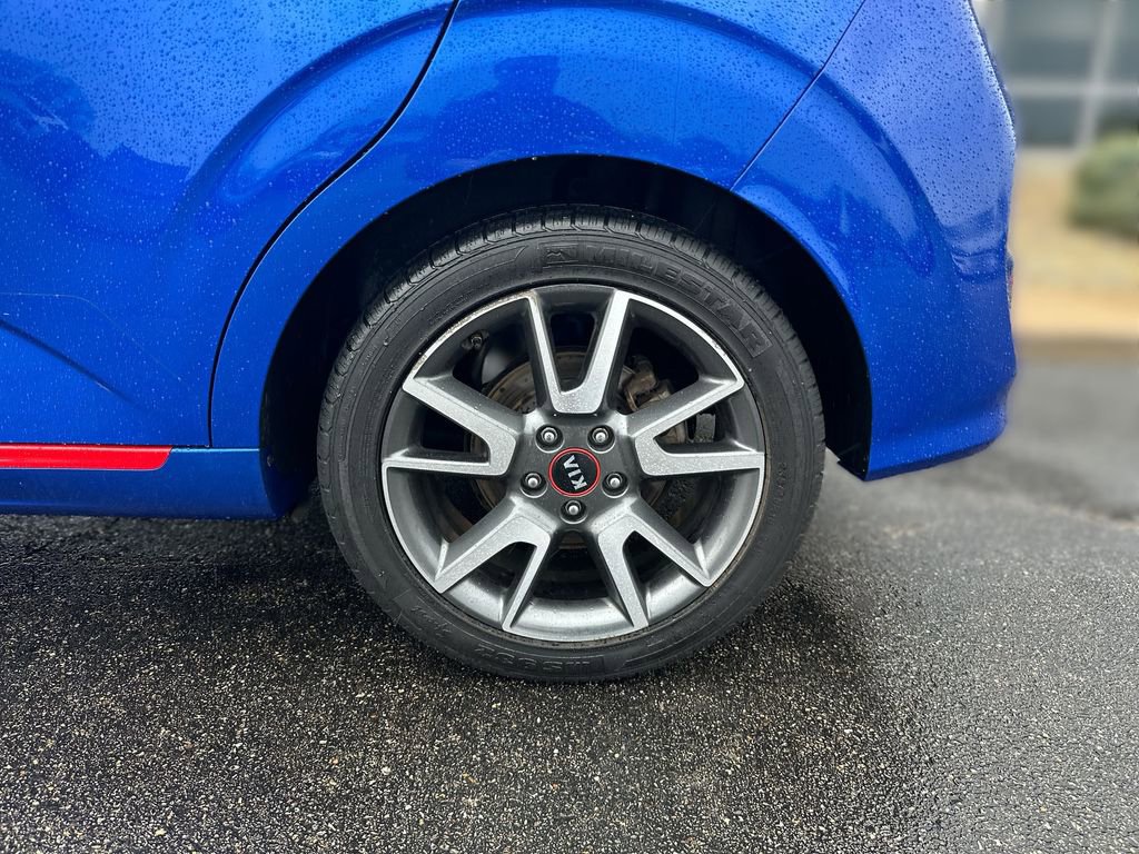 Used 2021 Kia Soul Turbo FWD image 19