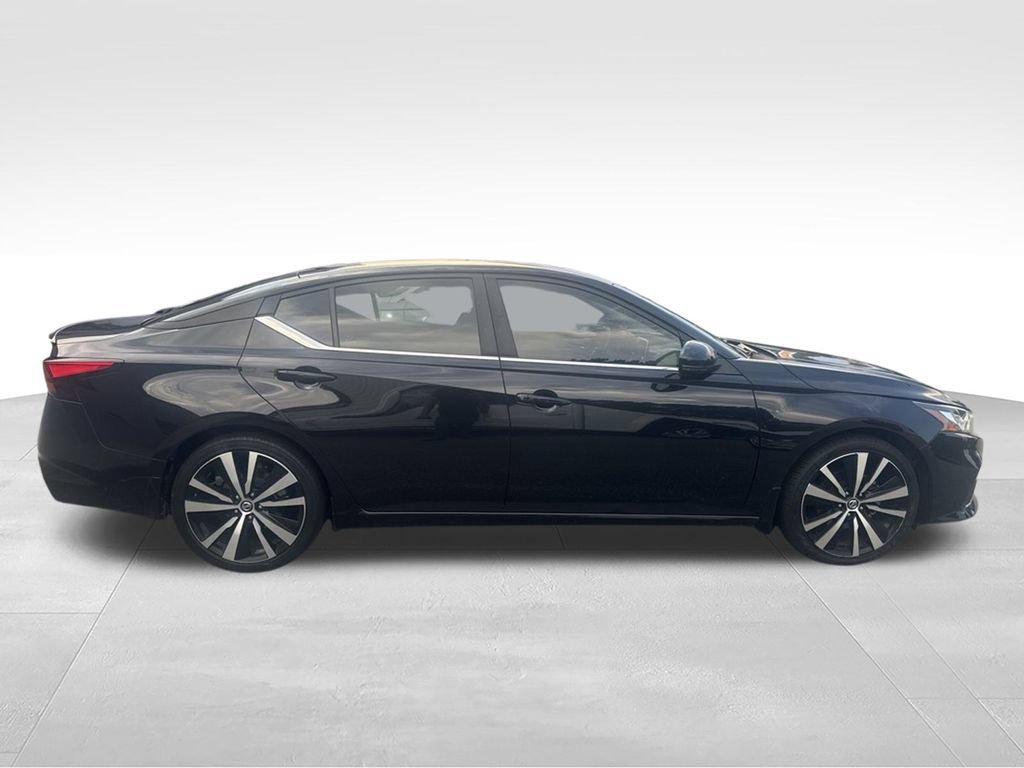 Used 2021 Nissan Altima 2.5 SR w/ SR Premium Package FWD image 5