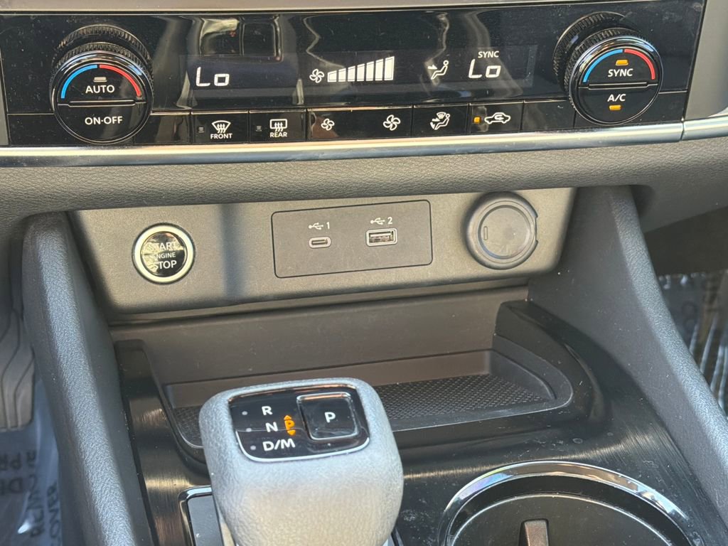 Certified 2023 Nissan Rogue SV image 29