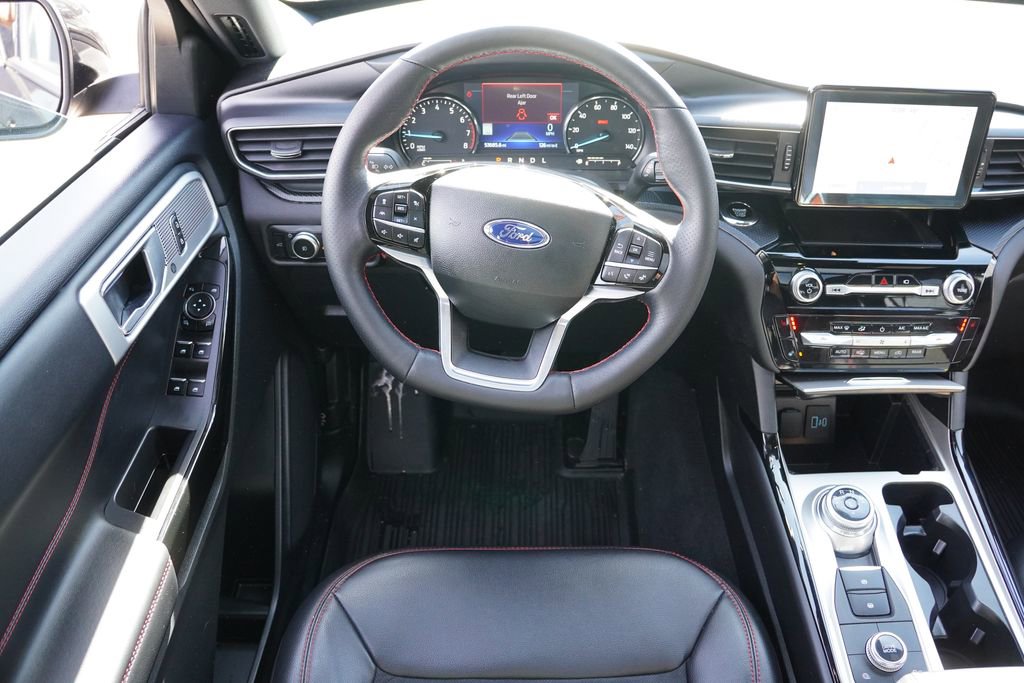 Used 2023 Ford Explorer ST-Line w/ Class IV Trailer Tow Package image 21