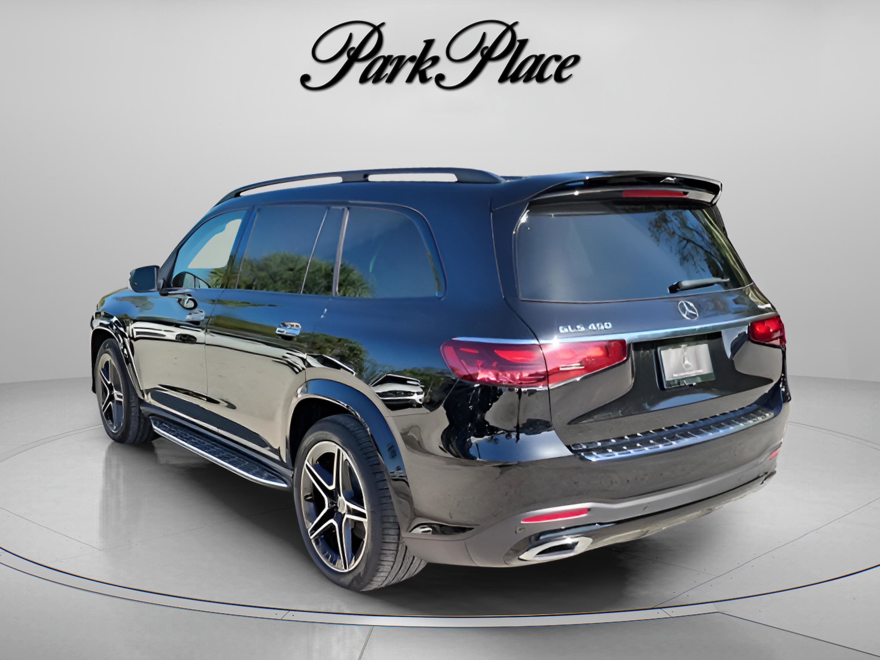 Certified 2026 Mercedes-Benz GLS 450 4MATIC image 3