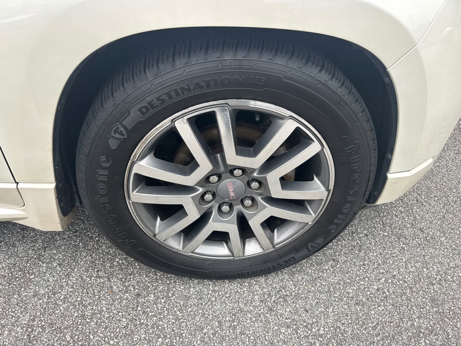 Used 2014 GMC Acadia Denali image 12