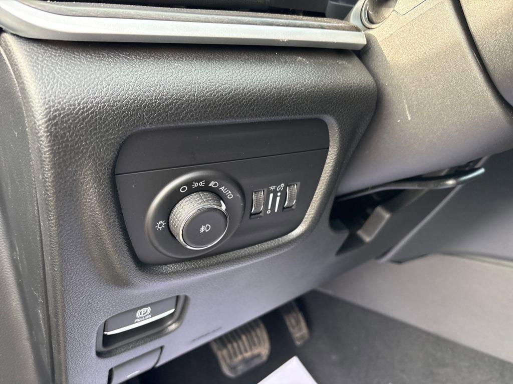 New 2026 Jeep Grand Cherokee Limited image 17