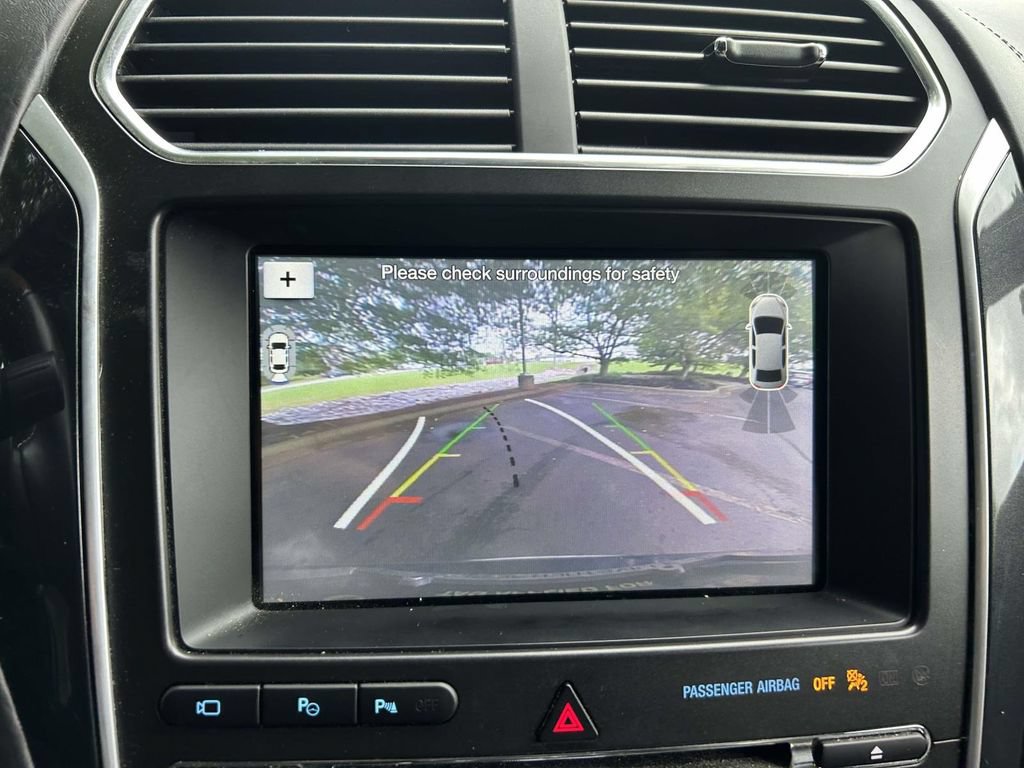 Used 2017 Ford Explorer Platinum AWD/4WD image 15