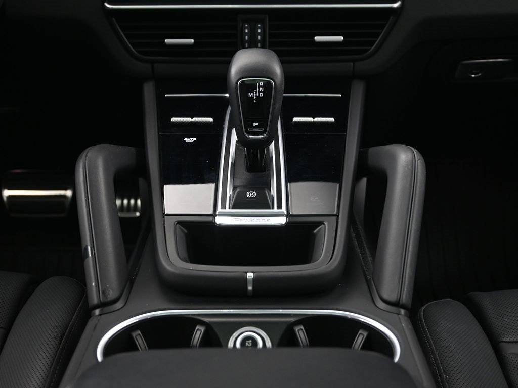 Certified 2023 Porsche Cayenne GTS image 10