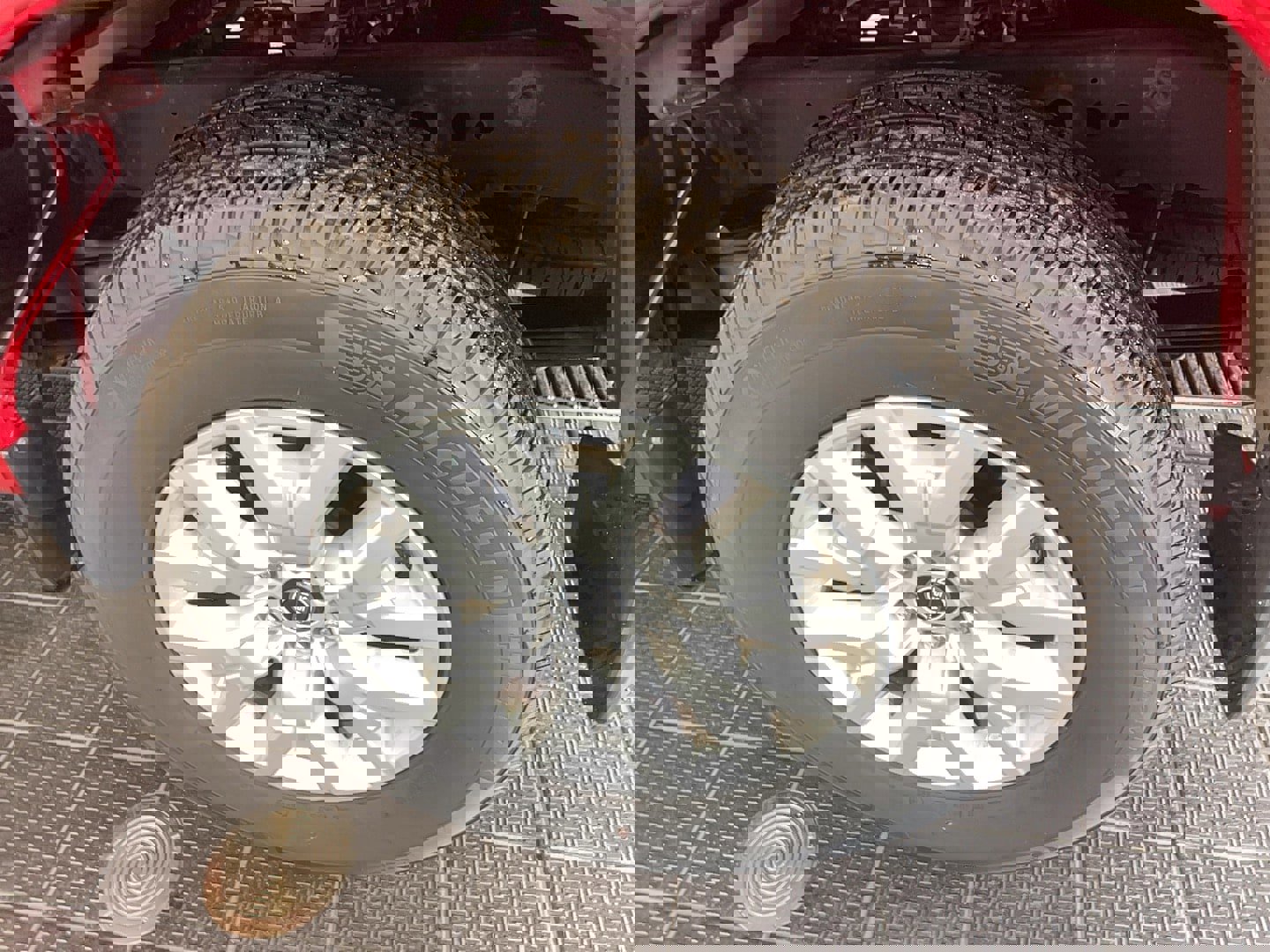 Used 2023 Nissan Frontier SV w/ Technology Package image 5